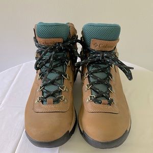 Columbia Women's Newton Ridge Plus Waterproof Hiking Boot